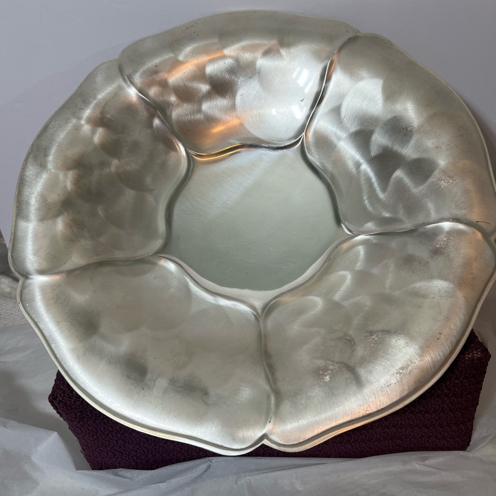 GOOD ART CONTEMPO SILVER‎ SILVERPLATED HAND POLISHED SCALLOPED EDGE BOWL